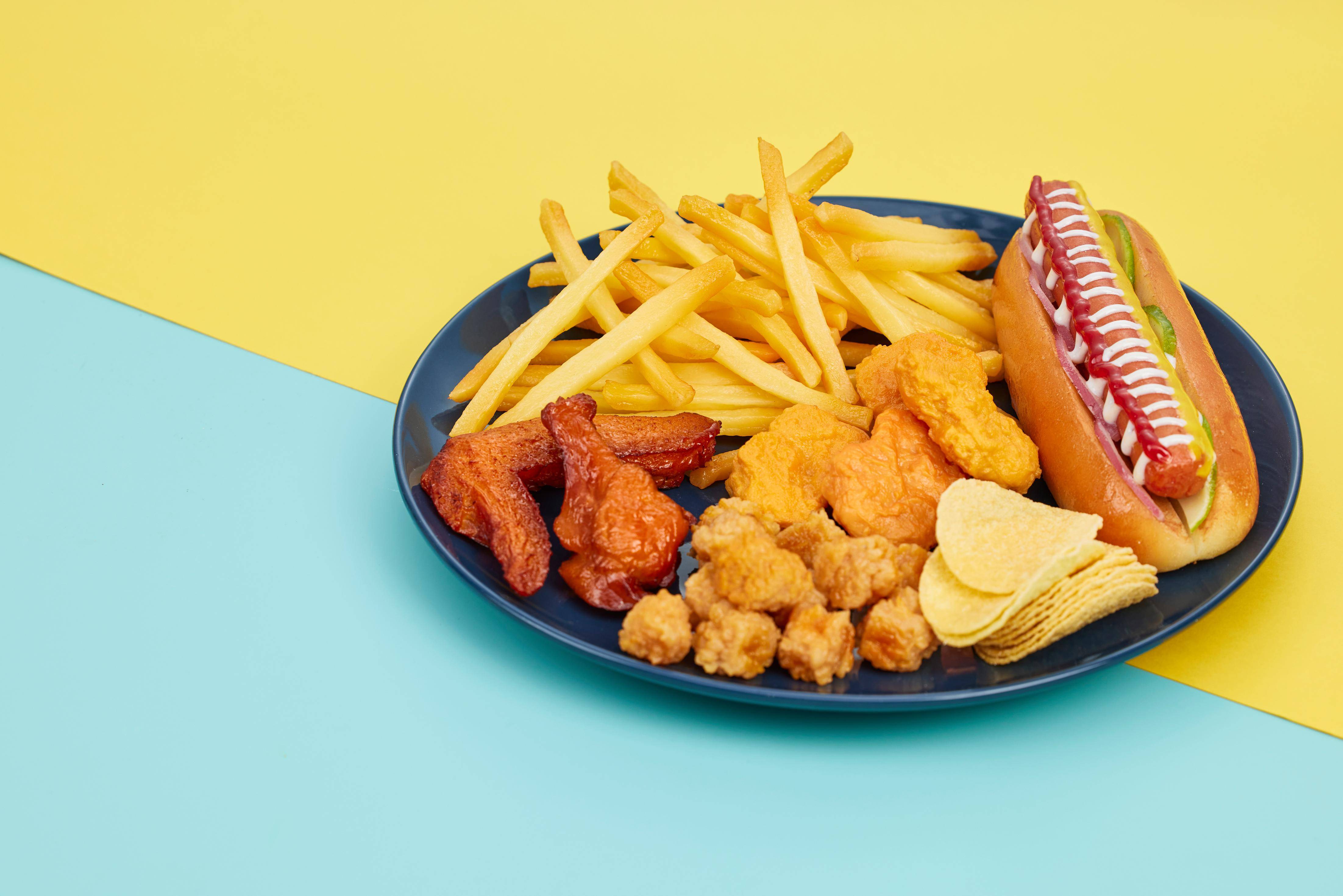 深夜的誘惑 垃圾食品如何悄悄侵蝕你的睡眠質(zhì)量